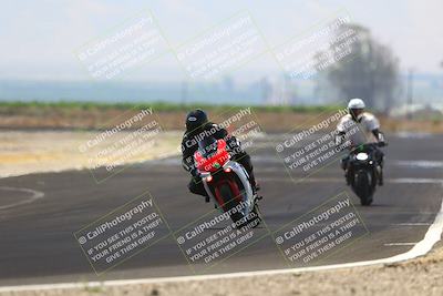 media/Jun-07-2025-TrackDaz (Sat) [[4413525952]]/C Group/240pm (Turn 9)/